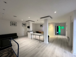 studio reception space Ross Woodhall - Action & Lifestyle Photography