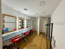 studio make up and dressing area Ross Woodhall - Action & Lifestyle Photography